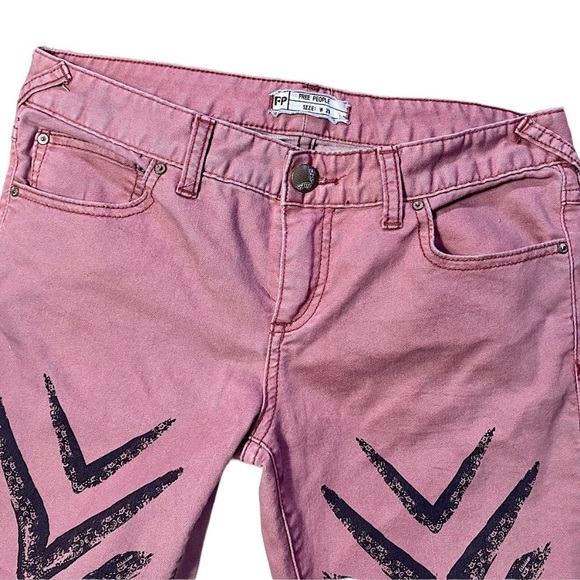 FREE PEOPLE DOTTED IKAT ARROW JEANS - Picture 9 of 11